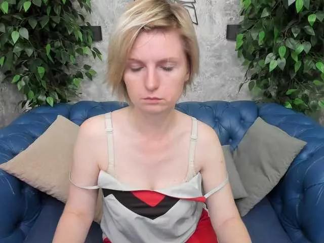 LenaPaulles on BongaCams 