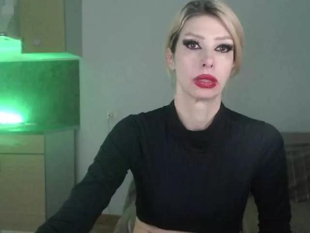 RoxySkyBlue on BongaCams 