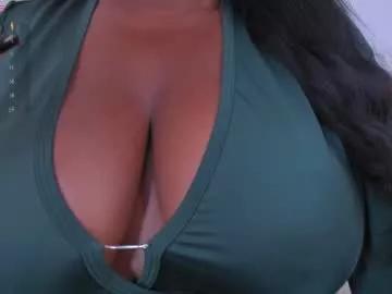 _huge_boobs_ebony on Chaturbate 