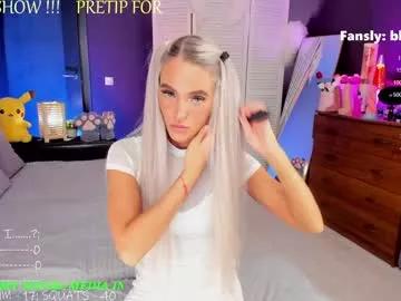 blush_mikki on Chaturbate 