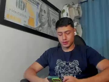 david_lopez_00 on Chaturbate 