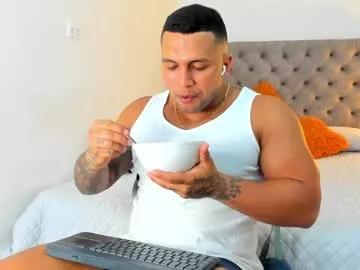 frankmyles01 on Chaturbate 