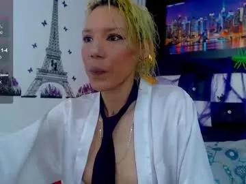 izzy__grey on Chaturbate 