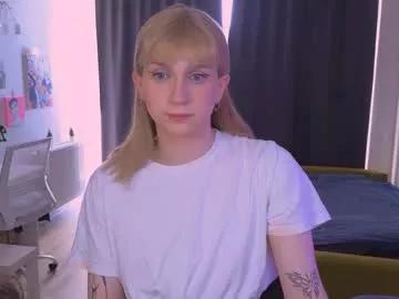 kira_long on Chaturbate 