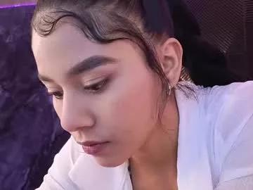 nicollbashel on Chaturbate 