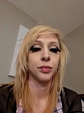 AmethystFoxx on StripChat 