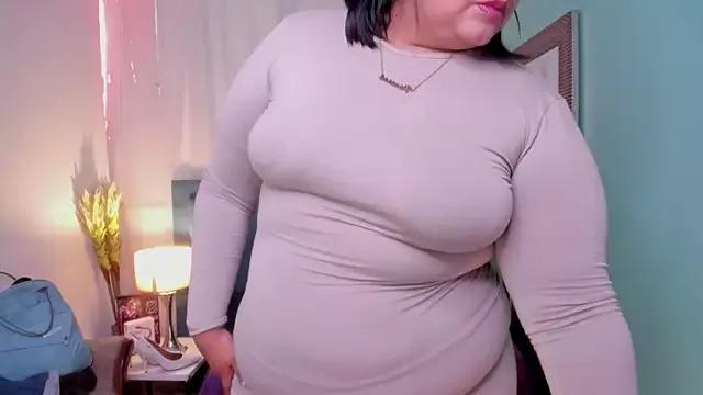 Busty_Juicy on StripChat 