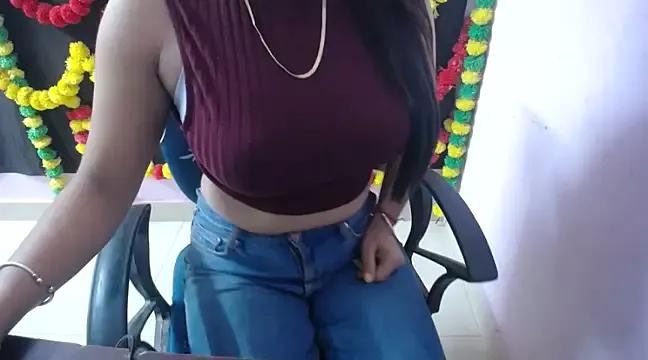 cutie_piya6 on StripChat 