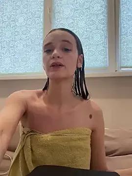 Mary_Mey on StripChat 