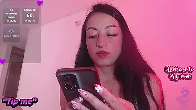 Megan-lovee- on StripChat 