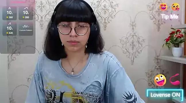 Nataly_Cloud on StripChat 