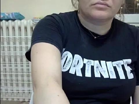 Squirtlady38 on StripChat 