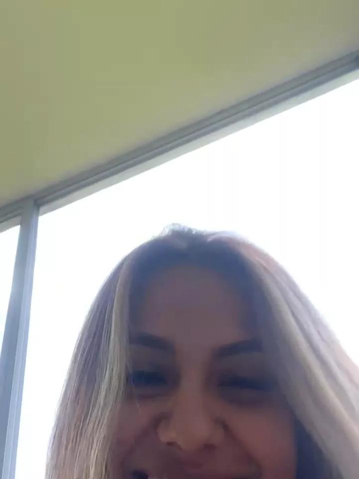 valeria2019hot on StripChat 